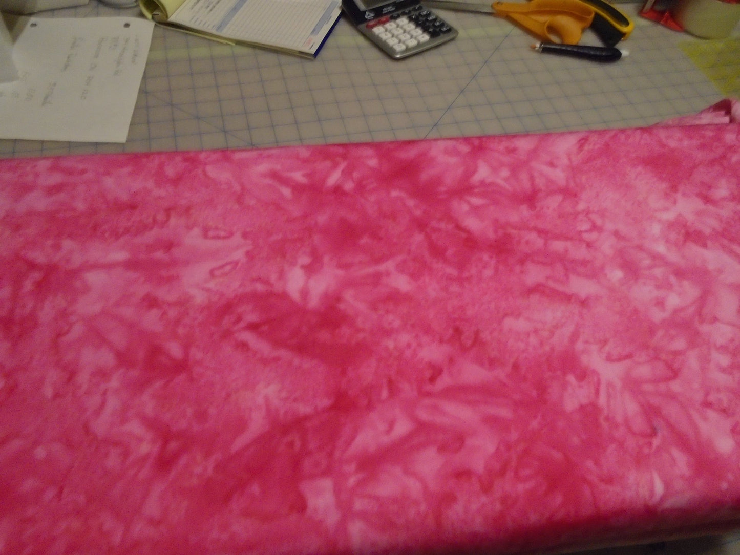 Batiks / pink medium 2
