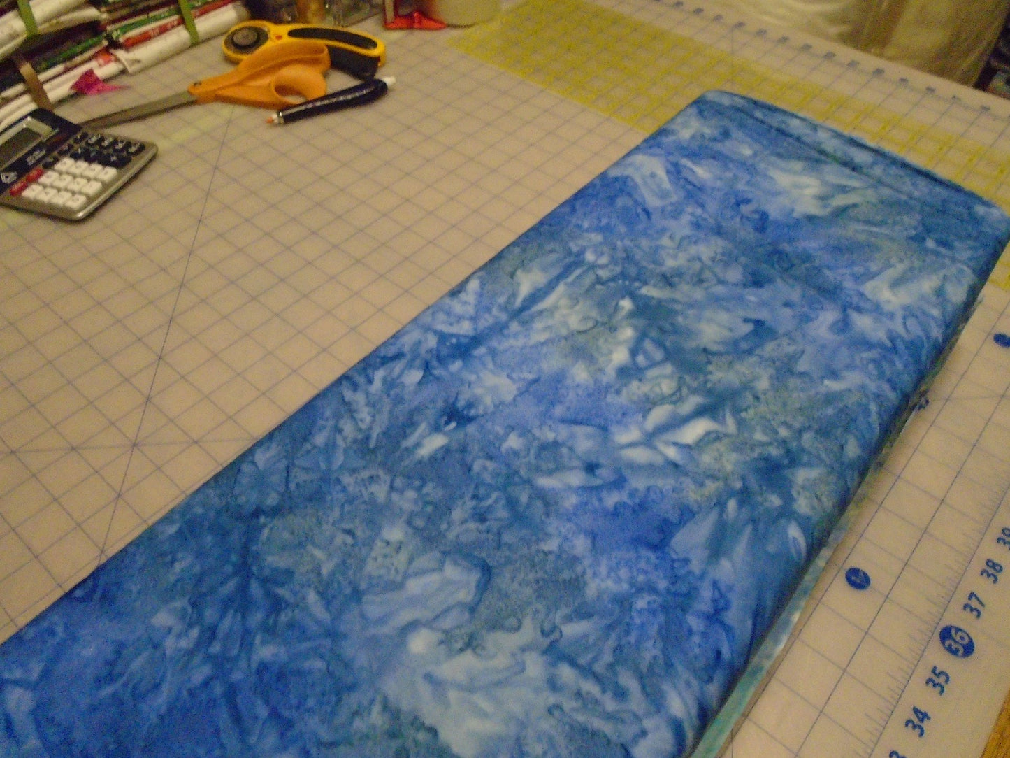 Batiks/ lite blue/grey