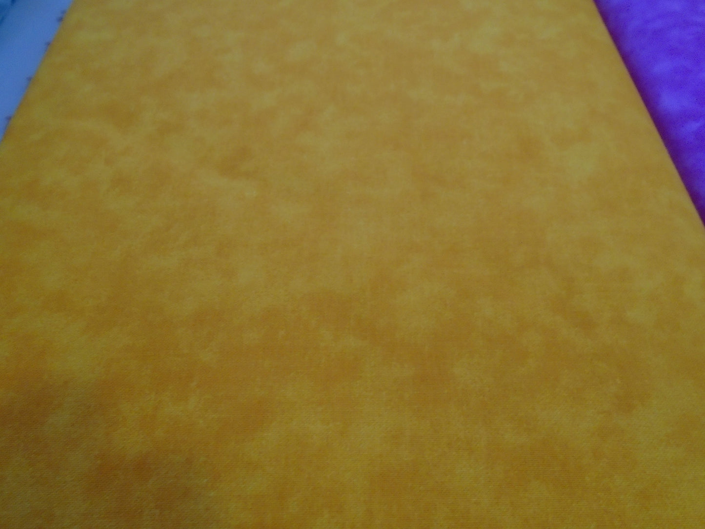 Golden yellow -blender