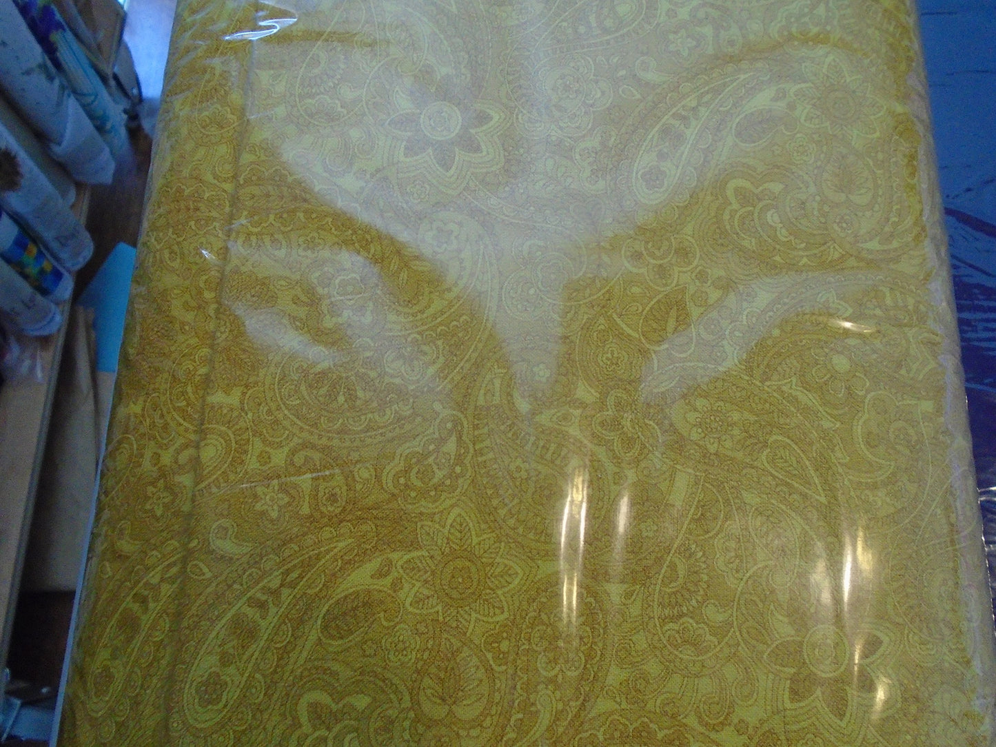 wide back Bella suede Yellow
