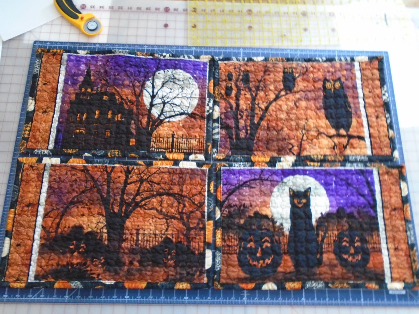 Frightful night place mat set of 4