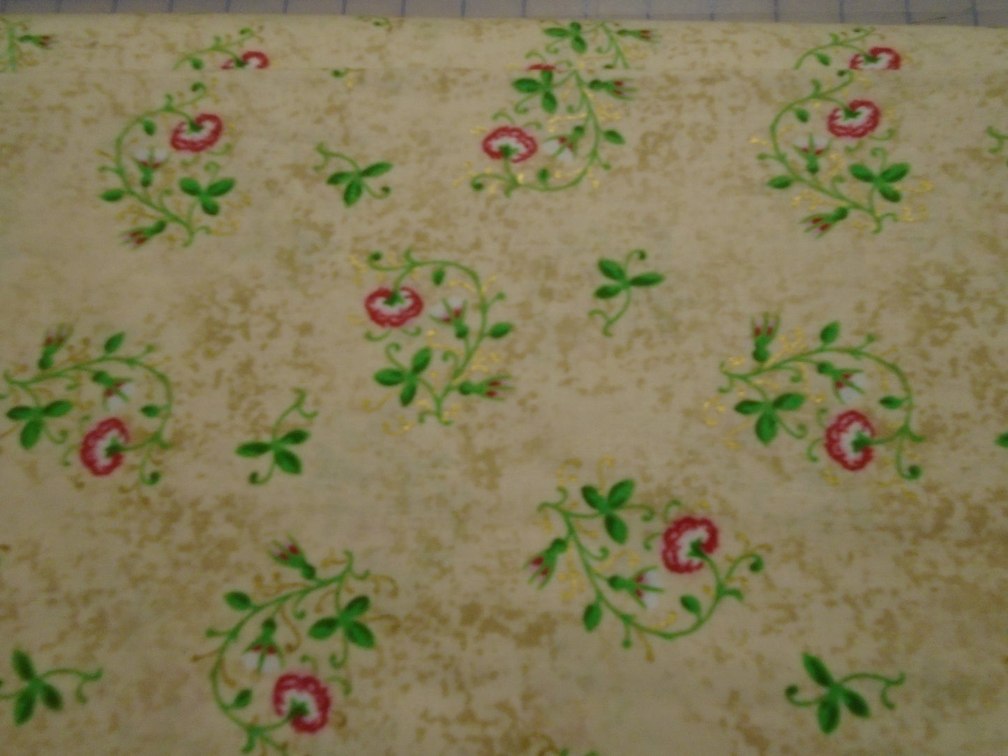 Cream /floral