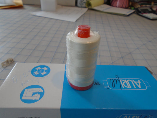 Aurfil Off white