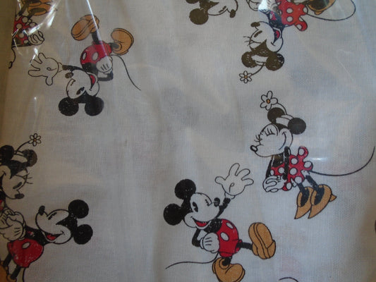 Mickey and Minnie -white