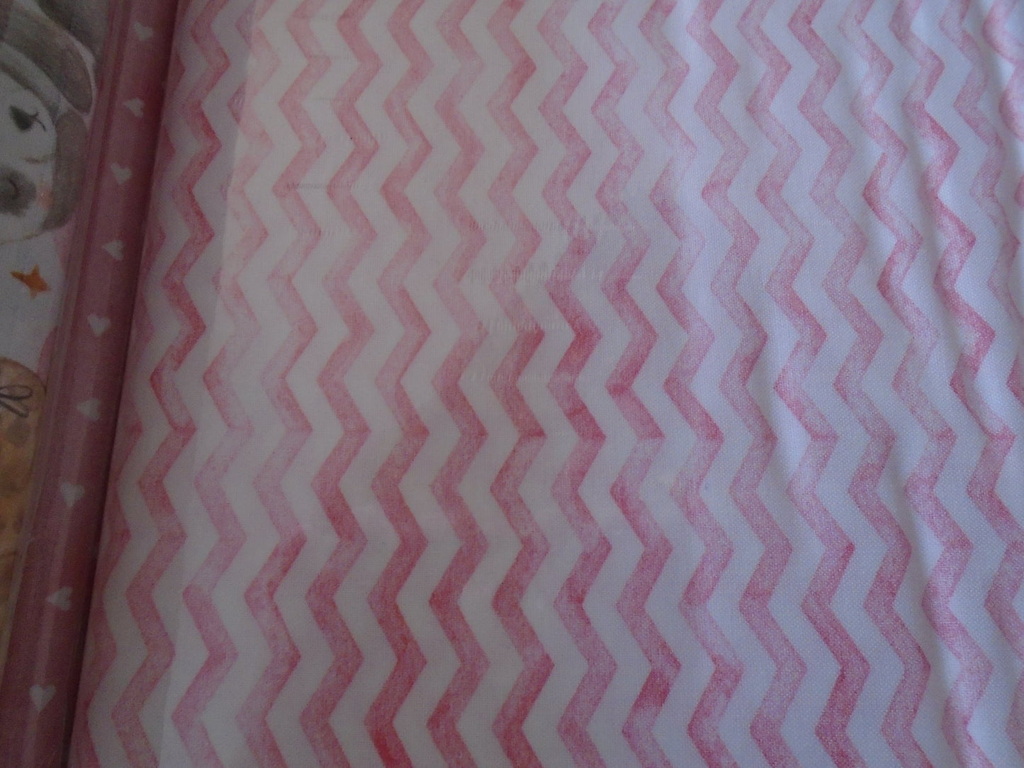 Sweet Dreams - pink zig zag